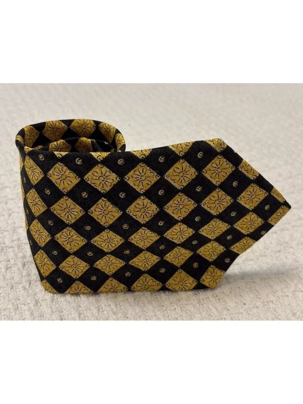 BOSS HUGO BOSS 100% silk neck tie men's neck tie golden yellow black diamonds